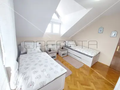 Kuća u Donjoj Stubici, 3 etaže i voćnjak - 21
