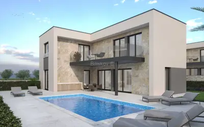 Verkauf, Istrien, nahe Fažana, Villa mit Pool, Parkplatz - 2