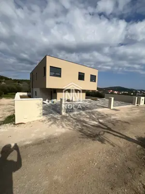 Haus zum Kauf in Tisno, 212 m²