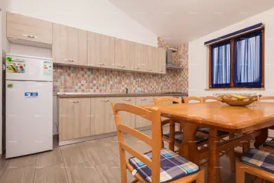 Kuća 500 m², Banjole, bazen i privatnost - 6