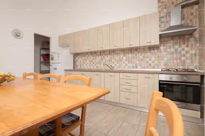 Kuća 500 m², Banjole, bazen i privatnost - 9