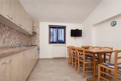 Kuća 500 m², Banjole, bazen i privatnost - 8