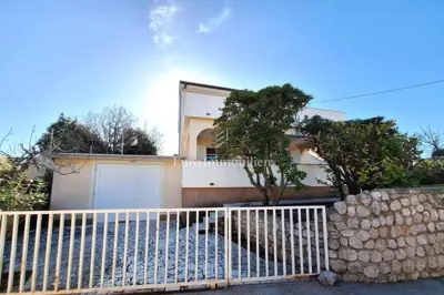 Otok Krk, samostojeća kuća 80 m do mora - 4