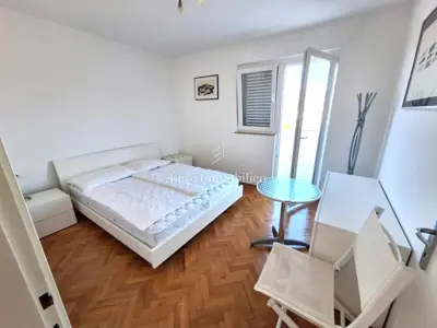Otok Krk, samostojeća kuća 80 m do mora - 15