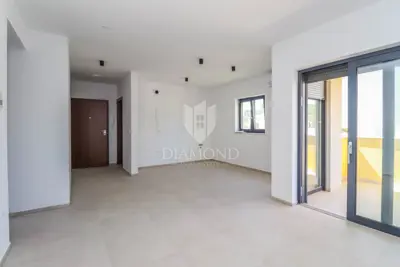 Komforan stan u novogradnji s vrtom i liftom – Štinjan - 5