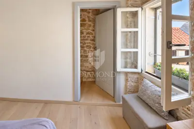 Steinhaus 120 m², Bale - kunstvoll gestaltetes Zuhause - 17