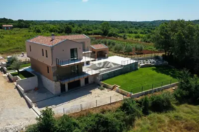 Haus 377 m², Višnjan - Pool und Sommerküche - 3