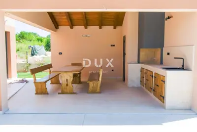 Haus 377 m², Višnjan - Pool und Sommerküche - 10