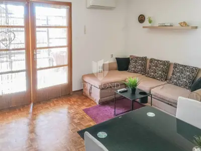 Kuća u prvom redu do mora, okolica Pule - 8