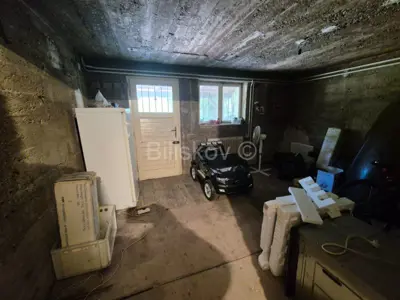 Maksimir, kuća u nizu na 5etaža površine 220 m², dvorište, parking - 10