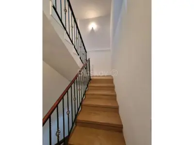 Maksimir, kuća u nizu na 5etaža površine 220 m², dvorište, parking - 4