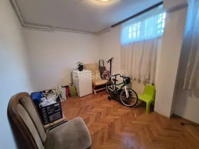 Maksimir, kuća u nizu na 5etaža površine 220 m², dvorište, parking - 14