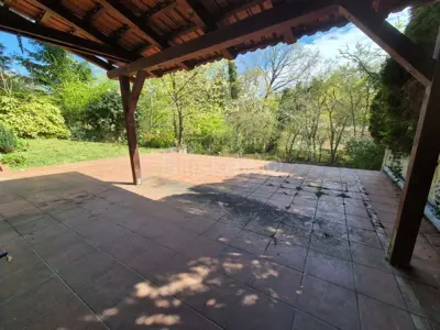 Maksimir, kuća u nizu na 5etaža površine 220 m², dvorište, parking - 12