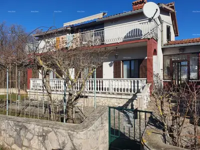 Kuća 270 m², Sveta Nedelja - Cere, 3 stana i garaža