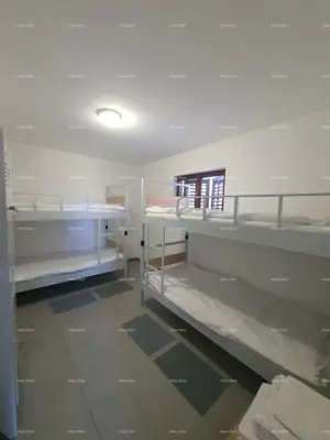 Haus 270 m², Sveta Nedelja - Cere, 3 Wohnungen und Garage - 8