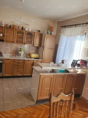 Haus 270 m², Sveta Nedelja - Cere, 3 Wohnungen und Garage - 17