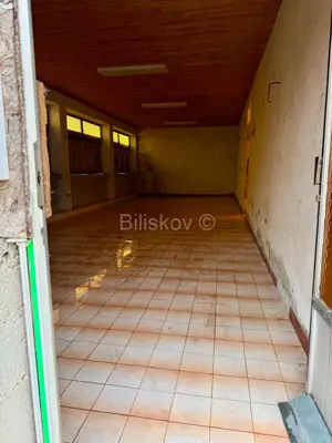 Wohn- und Gewerbeimmobilie in Kaštel Kambelovac, Meerblick - 4