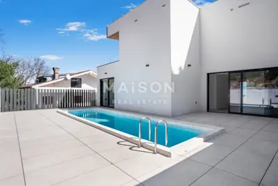 Wohnung 360 m², Opatija - Punta Kolova, atemberaubender Panoramablick auf das Meer