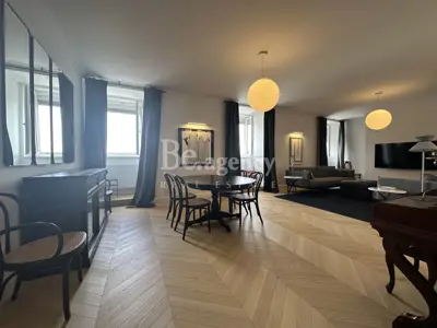 Apartment 100 m², Donji grad - 3 rooms, elevator and cathedral view