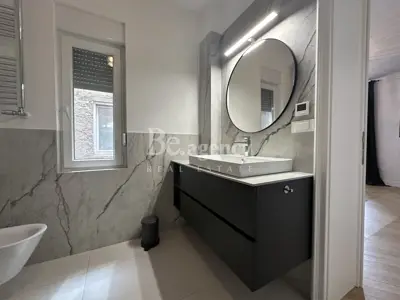Apartment 100 m², Donji grad - 3 rooms, elevator and cathedral view - 10