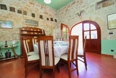 Kuća 300 m², Žminj - grijani bazen i sauna - 14