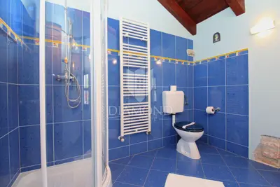 Kuća 300 m², Žminj - grijani bazen i sauna - 21