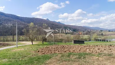 Grundstück 1.374 m², Ogulin - Blick auf Klek und den Fluss Dobra