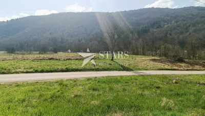 Grundstück 1.374 m², Ogulin - Blick auf Klek und den Fluss Dobra - 6