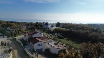 Marčana, odlična vila s pogledom na more - 7