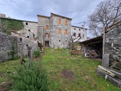 Villa 266 m², Gračišće - alte Kernzone, großer Garten - 2