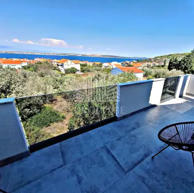 Kali-otok Ugljan, Kuća dvokatnica s pogledom, 187 m² - 16
