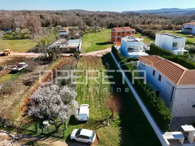 Građevinsko zemljište 654 m², Funtana - 600 m od mora - 3