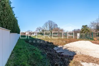 Građevinsko zemljište 654 m², Funtana - 600 m od mora - 5