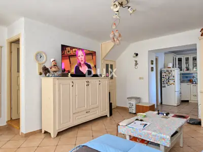 Stone house 169 m², Omišalj - old town center and garden - 8