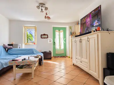 Stone house 169 m², Omišalj - old town center and garden - 5