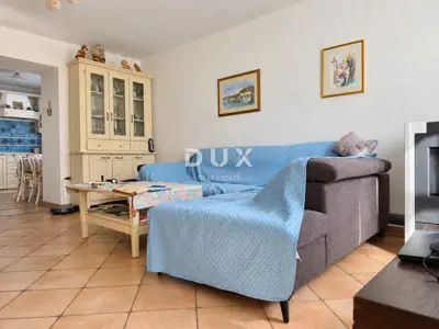 Stone house 169 m², Omišalj - old town center and garden - 7