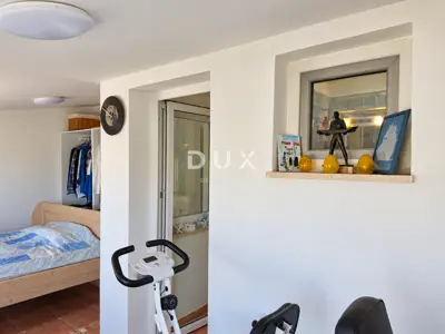 Stone house 169 m², Omišalj - old town center and garden - 21
