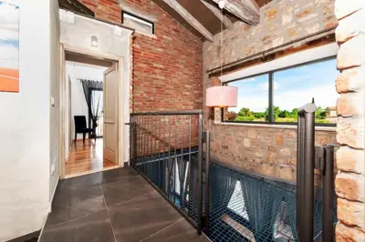 Vila 240 m², Kanfanar - privatni bazen i ograđeno imanje - 16