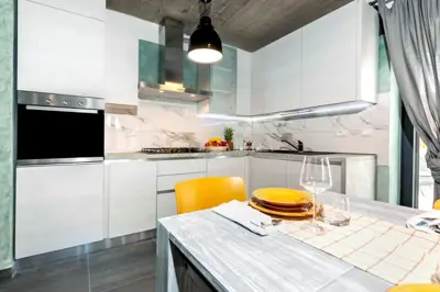Vila 240 m², Kanfanar - privatni bazen i ograđeno imanje - 8