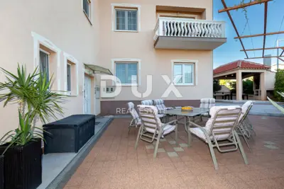 Apartmenthaus 398 m², Sveti Filip i Jakov - Pool und Meerblick - 3