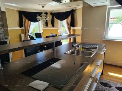 House 400 m², Valtura - quiet settlement near Pula - 10