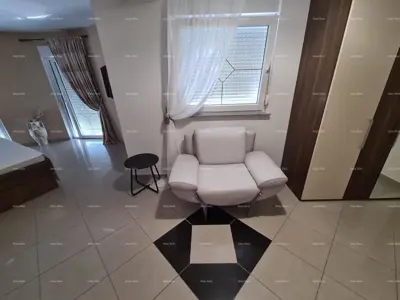 House 400 m², Valtura - quiet settlement near Pula - 22