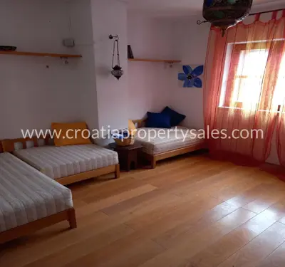 Kamena kuća 60 m², otok Brač - prvi red do mora - 5