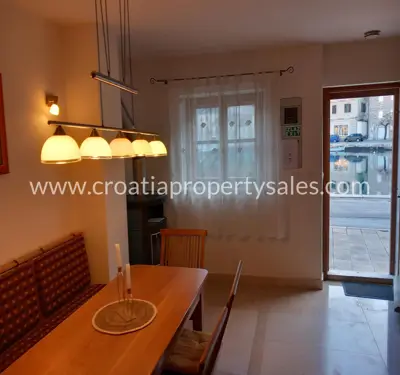 Kamena kuća 60 m², otok Brač - prvi red do mora - 7