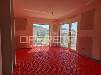 Haus zum Kauf in Desinić, 105 m² - 11