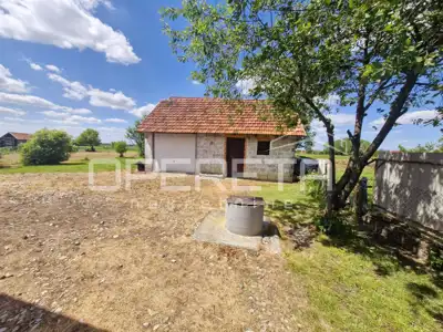 Haus zum Kauf in Kloštar Ivanić, 292 m² - 12