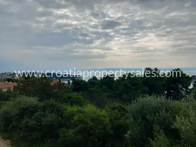 Građevinsko zemljište 1.410 m², Otok Brač - pogled na more