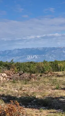 Land in Smilčić, 4,616 m², access from two sides - 2