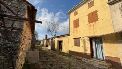 Galižana – house with multiple buildings and great potential for renovation - 4