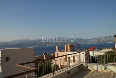Vila 136m², Splitska – blizina mora, panoramski pogled - 9
